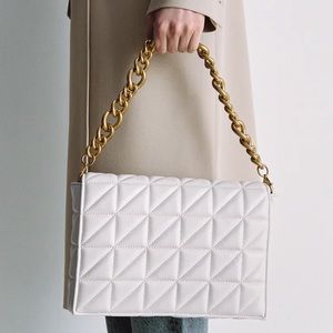 Quilted Chain Strap Shoulder Bag